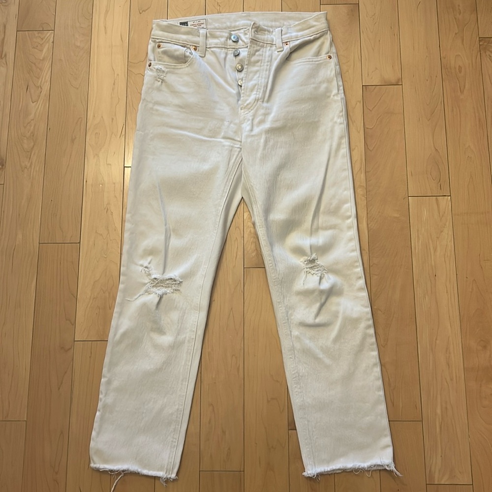 GAP Cheeky Straight High Rise Jeans in white size 27